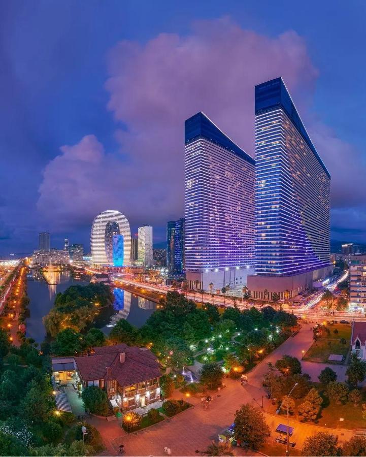 Orbi City Batumi Eksteriør bilde